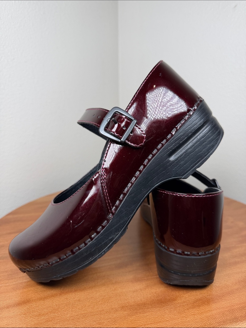 Dansko Leather Women's Marcelle Mary Jane Clogs Shoes Burgundy Cherry Patent 38